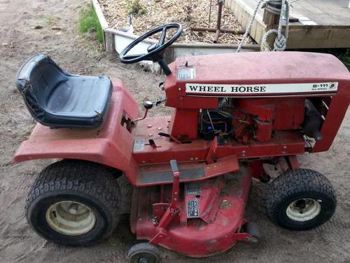 Wheel Horse lawn tractors B-111