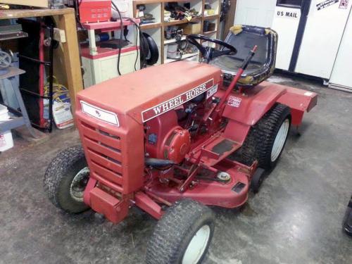 Wheel Horse lawn tractors B-60