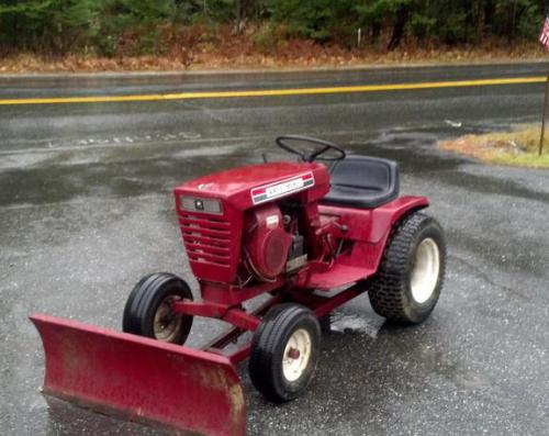 Wheel Horse lawn tractors Charger 9