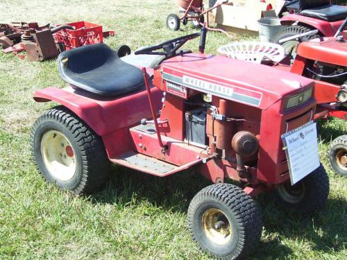 Wheel Horse lawn tractors Charger V8