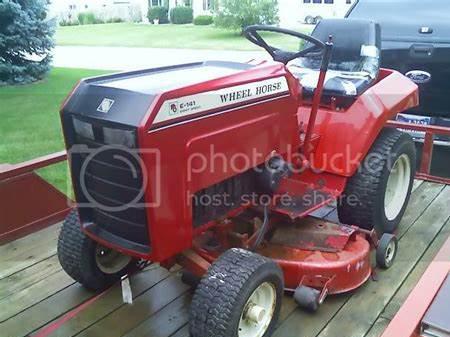 Wheel Horse lawn tractors E-141