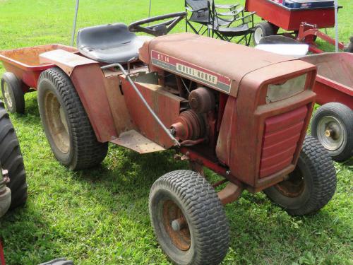 Wheel Horse lawn tractors GT-14