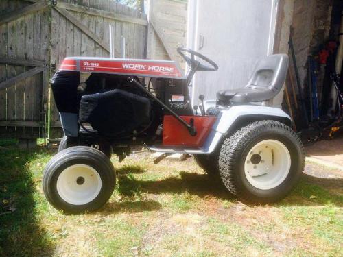 Wheel Horse lawn tractors GT-1642