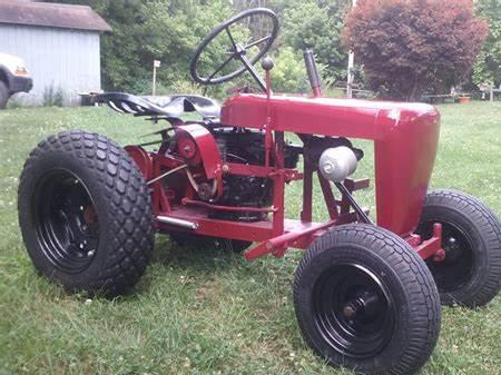 Wheel Horse lawn tractors RJ-25