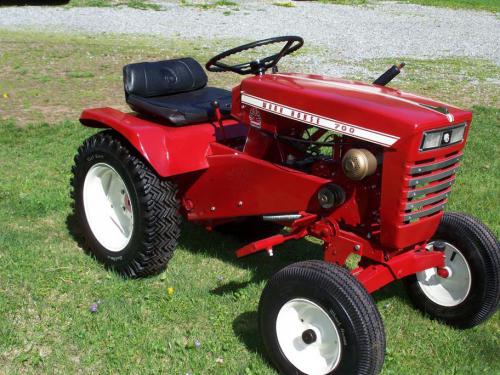 Wheel Horse lawn tractors Workhorse 700