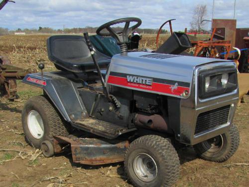 White lawn tractors LT-120