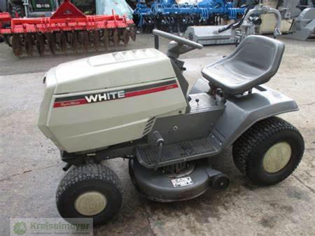 White lawn tractors LT-135