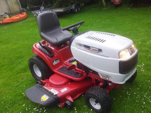 White lawn tractors R-50