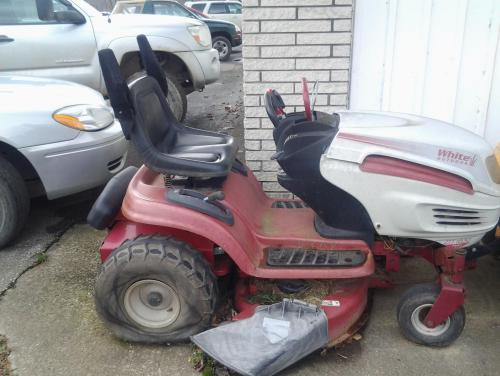 White lawn tractors ZTT 1850