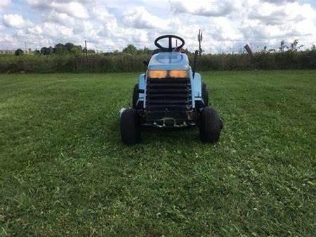 Yamaha lawn tractors YT5700