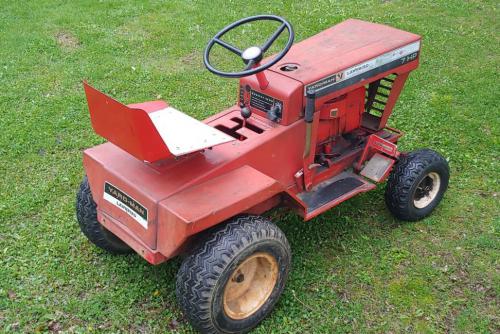 Yard-Man lawn tractors 3250